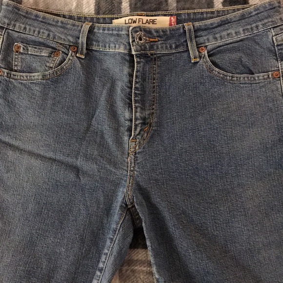 LEVI’S VINTAGE 519 BOOTCUT JEANS - Picture 3 of 8